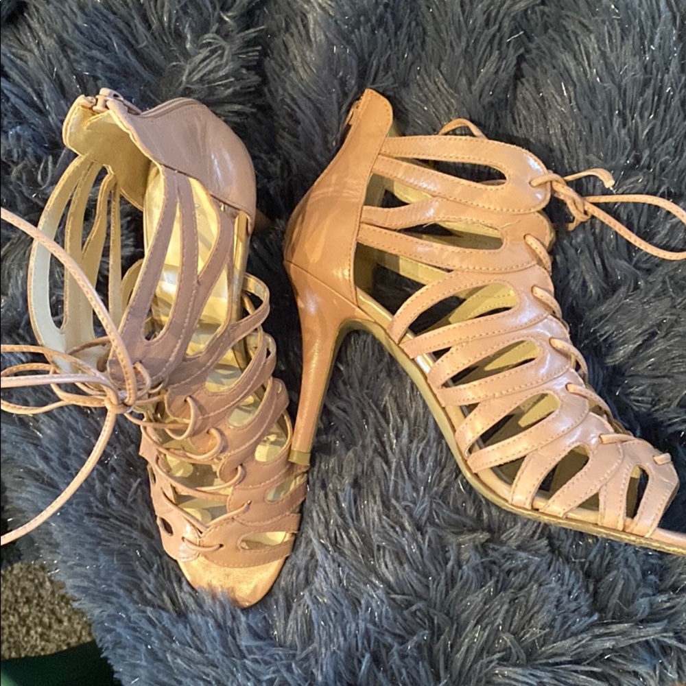 Nine West lace up pumps 7.5